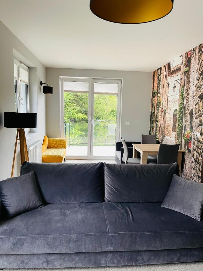 Piano Apartment
